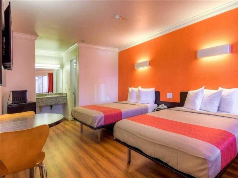 Motel 6-Menifee, Ca Dış mekan fotoğraf