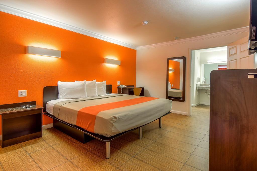 Motel 6-Menifee, Ca Dış mekan fotoğraf