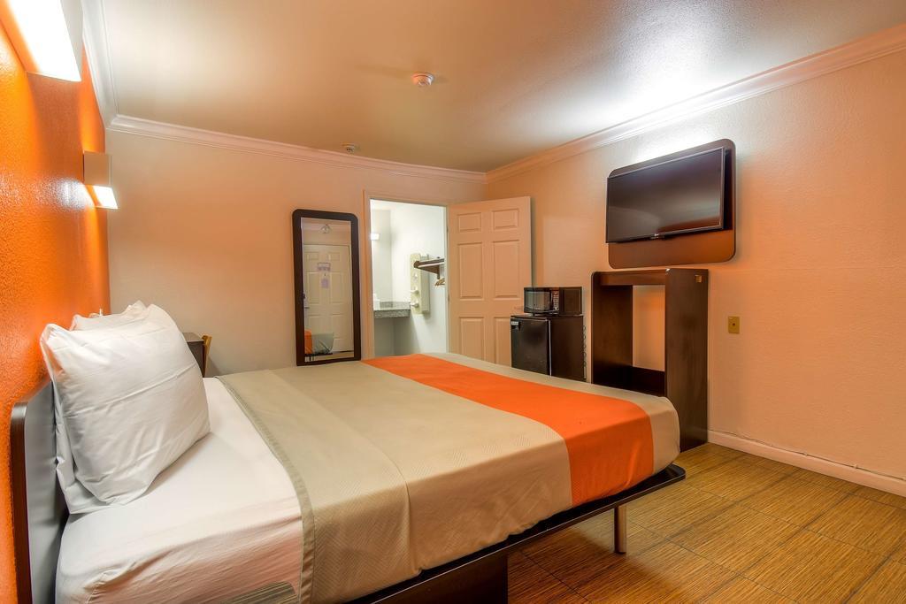 Motel 6-Menifee, Ca Dış mekan fotoğraf