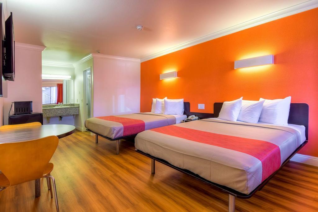 Motel 6-Menifee, Ca Dış mekan fotoğraf